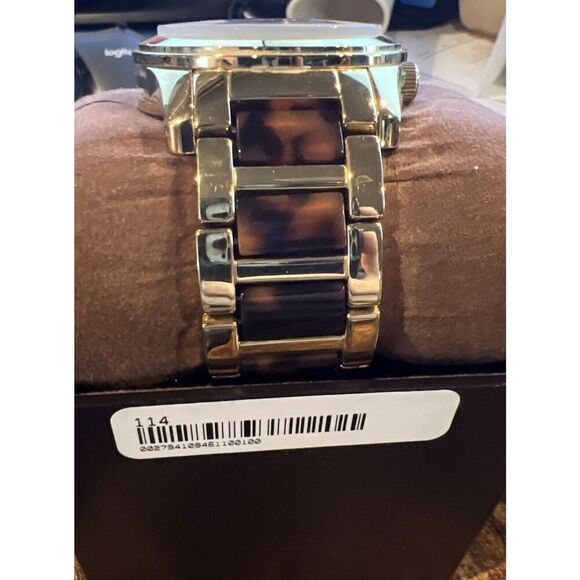 MICHAEL KORS RUNWAY GOLD TONE & TORTOISE BROWN LOGO MK BRACELET WATCH MK5788 EUC - Picture 2 of 10